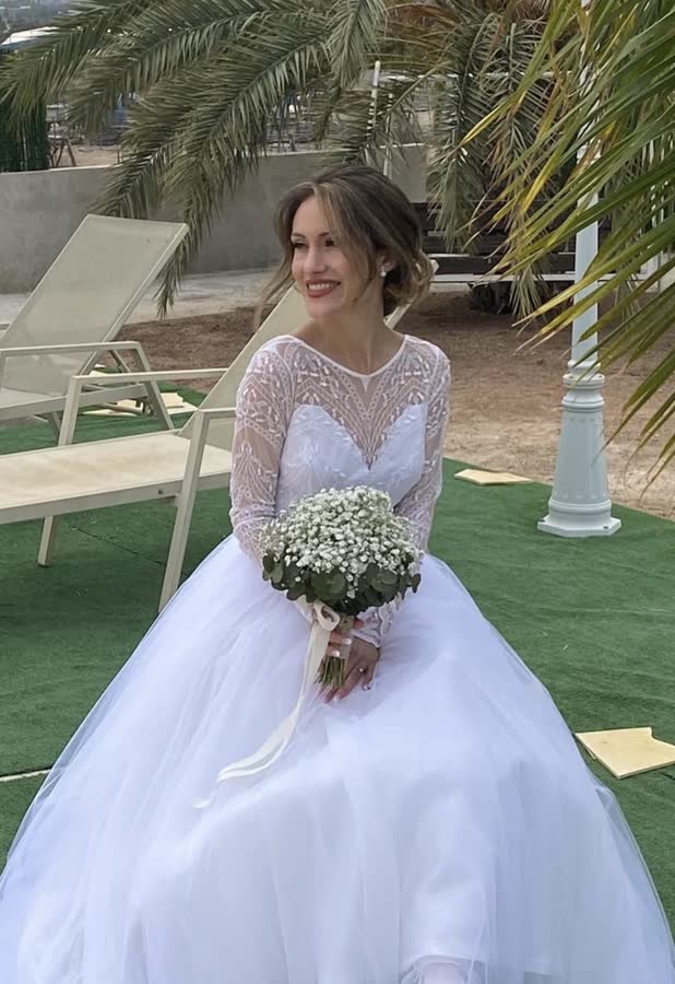 Peinado y maquillaje de novia el día de la boda